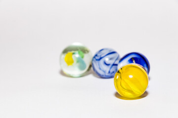 blue and yellow marbles