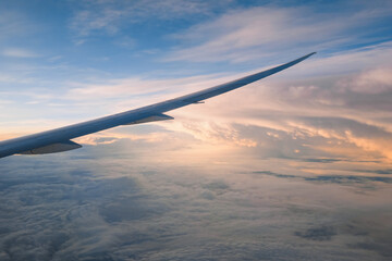 Fototapeta na wymiar View of dawn from airplane