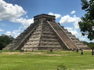 chichen itza pyramid
