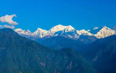 Obraz premium Snow covered mountains