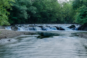 Wodospad na rzece Olszance Uherce 