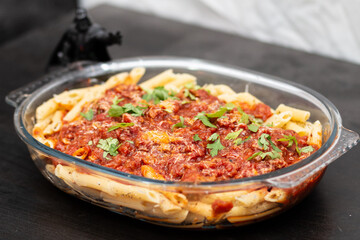 Pasta with spaghetti sauce