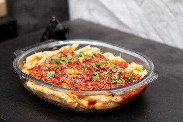 Pasta with spaghetti sauce