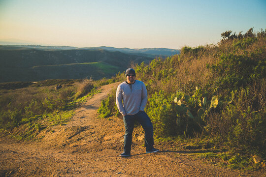 Best Looking Out Point At The Top Of The World In Laguna Beach 