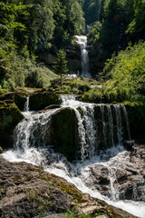 Fototapeta na wymiar beeindruckende Giessbachfälle am Brienzersee