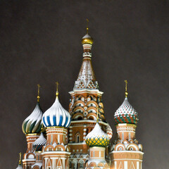 Fototapeta na wymiar St Basil's Cathedral in the Moscow Kremlinphotographed at night in a snowstorm