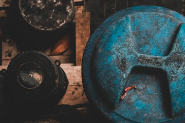 Cover old blue trash in the backyard.