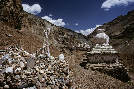 Phuktal Gomba Approach
