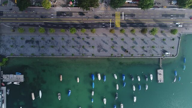 traffic routier faible au bord du lac - Zurich