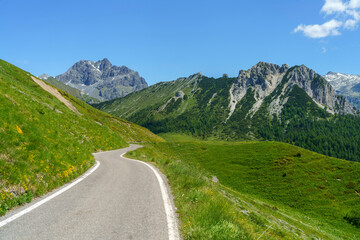 Mountain landscape along the road to Crocedomini pass