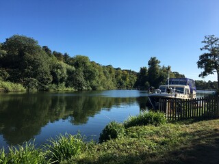 Obraz premium Thames River seen from Maidenhead Riverside in summer.