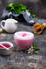 Obraz na płótnie Canvas Pink matcha latte with milk