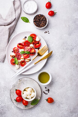 Caprese salad with tomatoes and mozzarella
