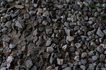 Pebble wallpapers on the ground.