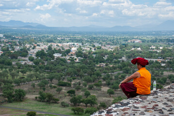 Fototapeta na wymiar budista de Mahagandaryon en Tehotihucan, México