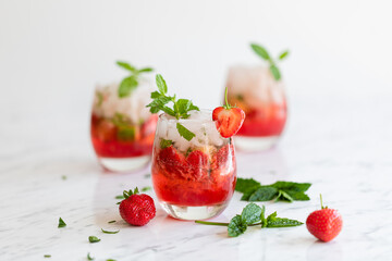 Fresh Strawberry Mojito drinks