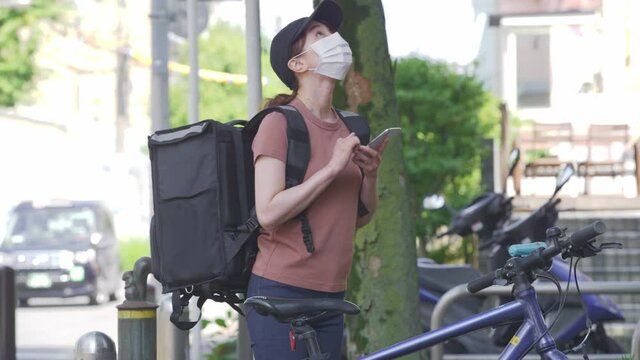 フードデリバリーサービス・女性