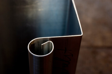 Edelstahlrinne mit Wulst