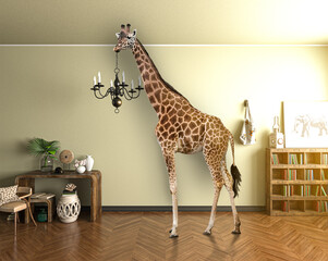 Giraffe mit Kronleuchter im Zimmer