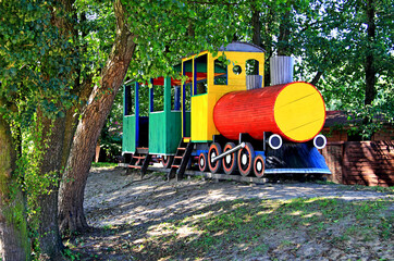 park, radawa, wypoczynek, pole, namiotowe, kemping, jezioro, basen, staw, zalew, kajaki, pływanie, turystyka, wypoczynek, pocią, ciuwcia, ciówcia, pomost, kąpiel, woda, morze, grzewa, krajobraz,  © woodyd