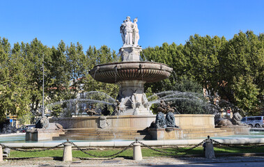 Fototapeta na wymiar Fountain in Aix-en-Provence, France