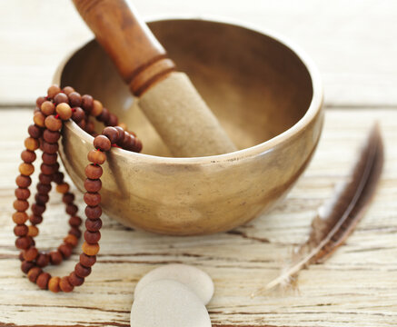 Tibetan Buddhist singing meditation bowl and beads