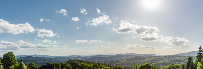 Hügellandschaft im Bayerischen Wald © by-studio