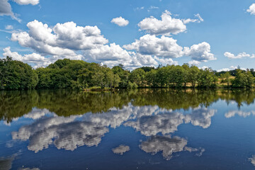 &eacute;tang de haute-sa&ocirc;ne