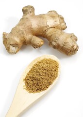 GINGER zingiber officinale, ROOT AND POWDER