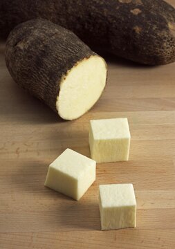 Yam, ioscorea sp, Vegetable ready to be Cooked