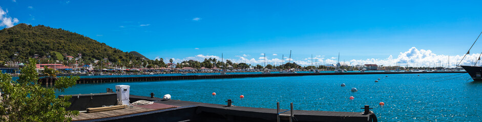 Obraz premium Panoramic view of Marigot bay, Saint Martin, Caribbean