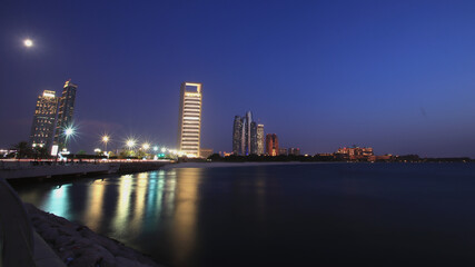 abudhabi corniche blur hour view