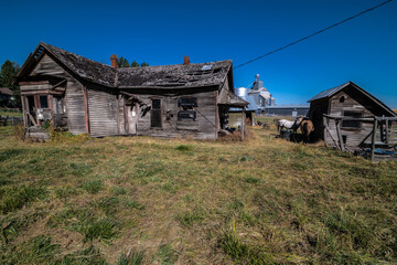 Old Farmhouse in Washington State in Early Spring