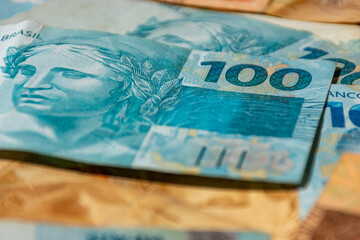 Obraz premium Cédulas de cem e cinquenta reais