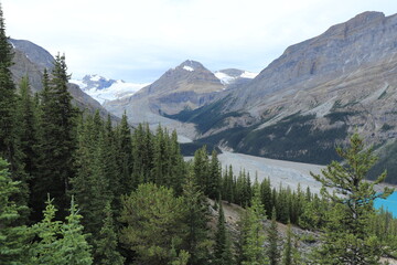 カナダのカナディアンロッキー、バンフ国立公園. ジャスパー国立公園