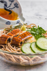 夏の味覚　うなぎ蕎麦