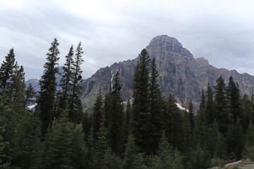 カナダのカナディアンロッキー、バンフ国立公園. ジャスパー国立公園