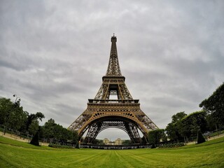 eiffel tower in paris