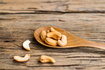 Roasted cashew nuts