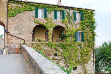 Il villaggio di Lucignano d'Asso nel comune di Montalcino, in provincia di Siena.