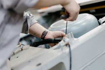 Obraz premium worker working in factory 