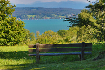 Tutzing, Starnberger See, Ilkahoehe, Bayern, Oberbayern, Oberzeismering, Fünfseenland, Parkbank, Ausblick