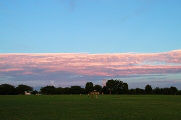 아름다운 붉은 구름