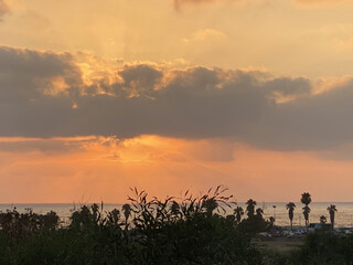 Obraz premium Beautiful sunset over the Mediterranean Sea.