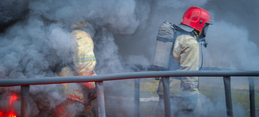 Training of Russian firefighters in especially dangerous conditions