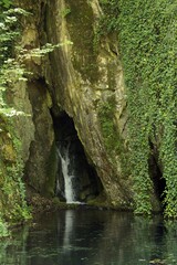 Szikla Spring in Szilv&aacute;sv&aacute;rad
