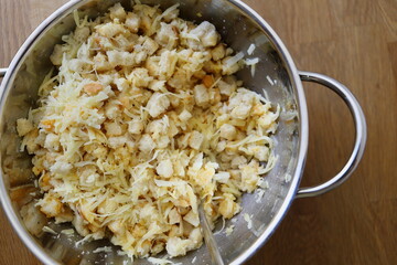Kaspressknödel. Zubereitung.