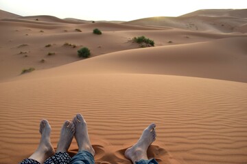 La arena del desierto del Sahara en Marruecos es la más bonita y naranja del mundo