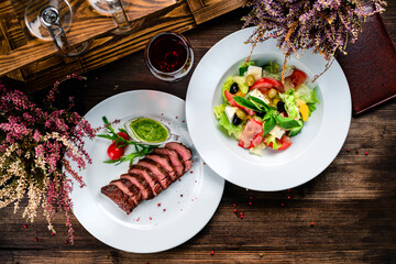 skirt steak with vegetable salad