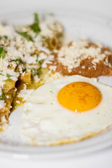 Chilaquiles with eggs 